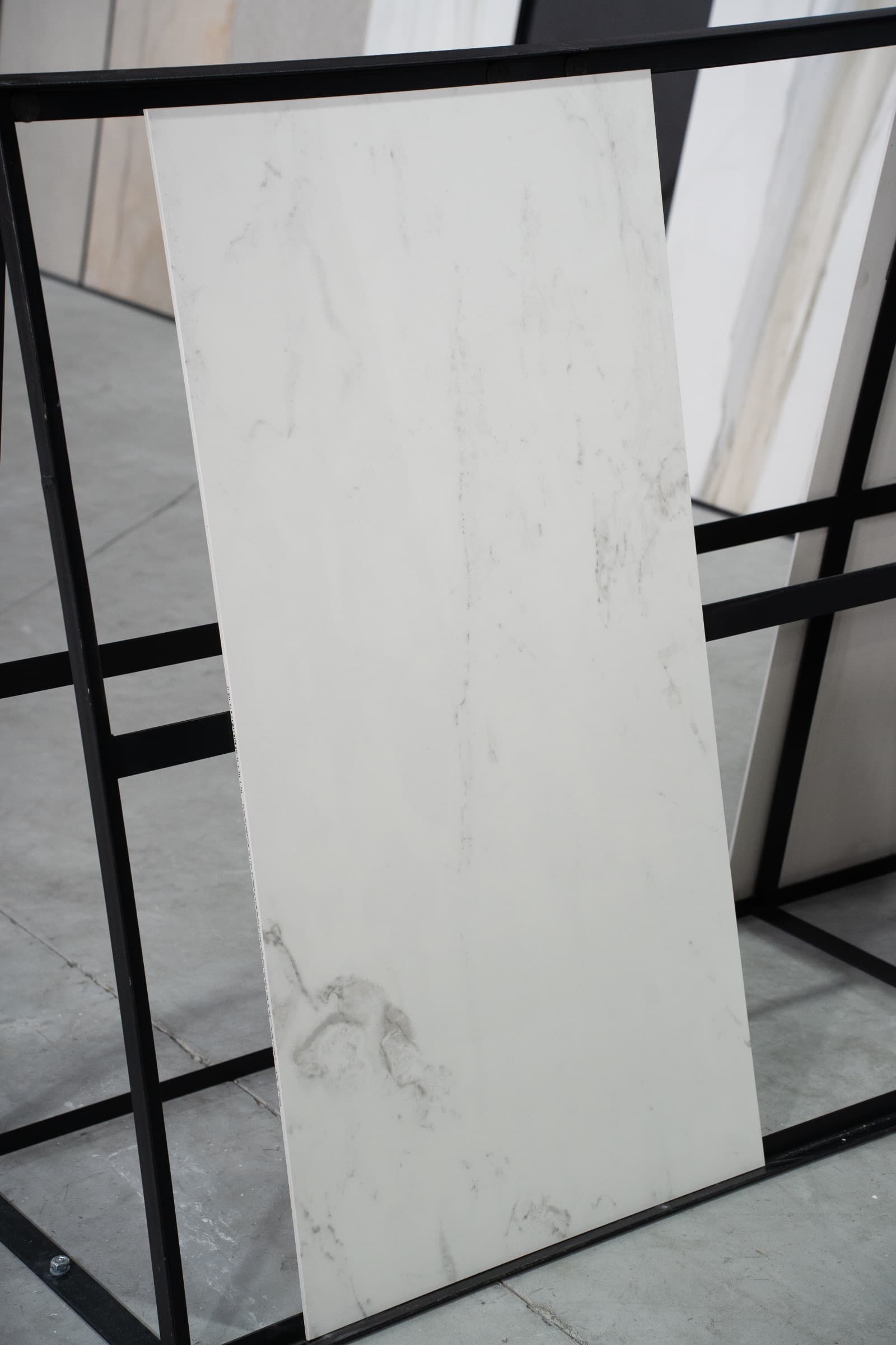Stone Calacatta Glossy — imagine 2