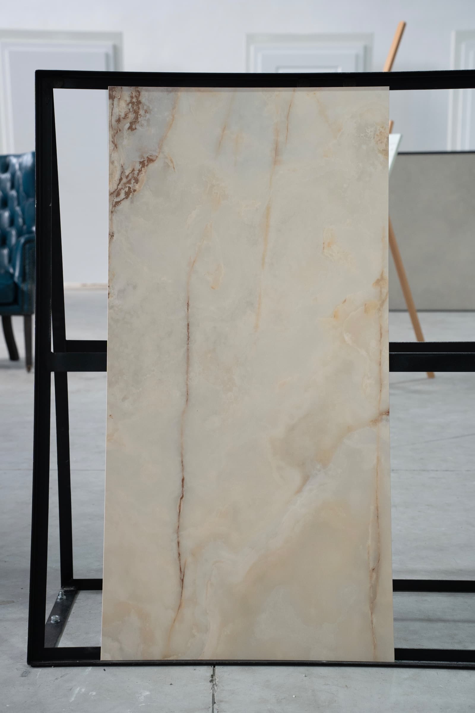 Golden Onyx Satin — imagine 3